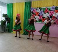 День матери